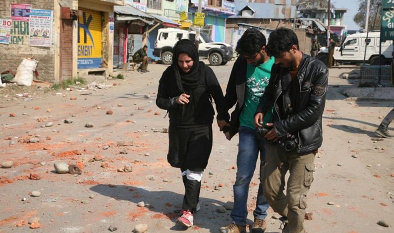 Journalists shocked, angry, over labelling Kashmir female photojournalist as ‘Mukhbir”