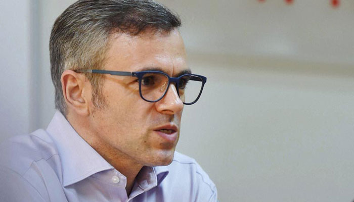 Omar hits out at Hurriyat  over ‘selective outrage’