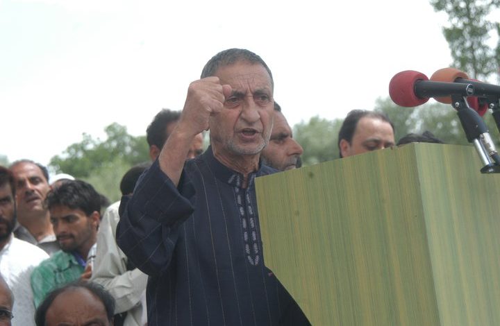 Prof. Bhat says Delhi will soon hold dialogue with Pakistan and Hurriyat conference Prof. Bhat says Delhi will soon hold dialogue with Pakistan and Hurriyat conference