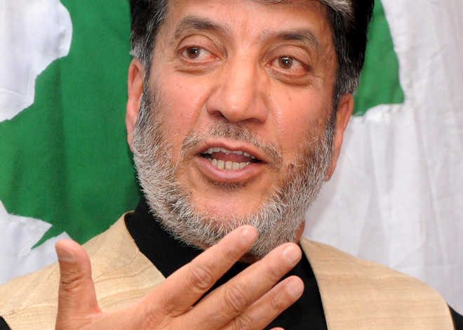 After Mirwaiz’s Hurriyat, now Shabir Shah’s DFP gives green signal to dialogue on Kashmir with Delhi After Mirwaiz’s Hurriyat, now Shabir Shah’s DFP gives green signal to dialogue on Kashmir with Delhi