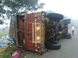One injured after vehicle turns turtle in Uri One injured after vehicle turns turtle in Uri