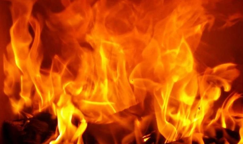 Panchayat Ghar set ablaze in Shopian