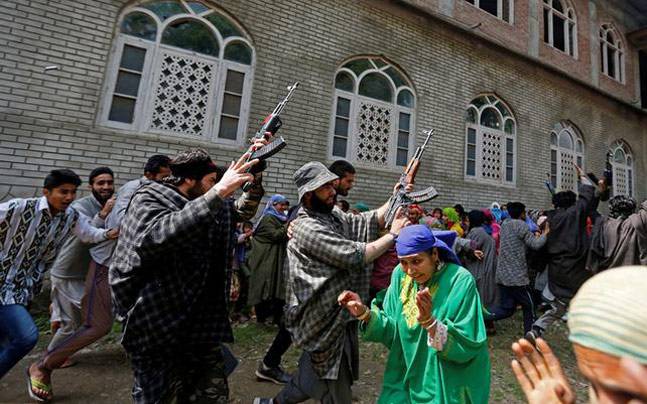 MBA student joins militancy in south Kashmir; photo flaunting AK-47 goes viral