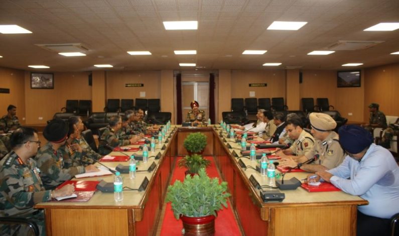 Northern army commander reviews security scenario in Kashmir Northern army commander reviews security scenario in Kashmir