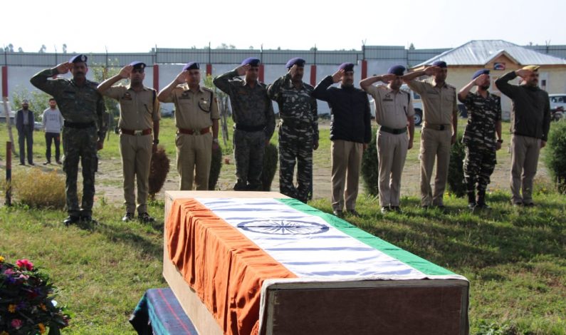 Wreath laying ceremony of slain constable held at DPL Shopian Wreath laying ceremony of slain constable held at DPL Shopian