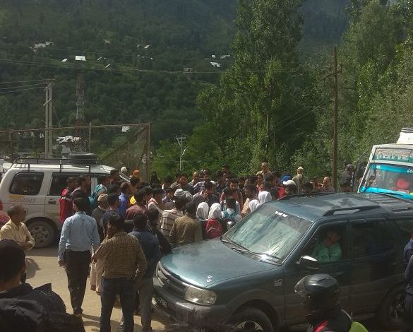 Every year around 1000 people die in road accidents in Jammu and Kashmir