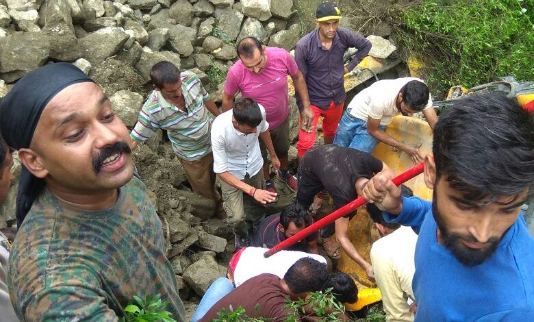 Ramban: JCB falls in gorge, eight injured