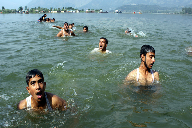 MeT issues yellow warning for ‘Isolated heat wave’ in Kashmir