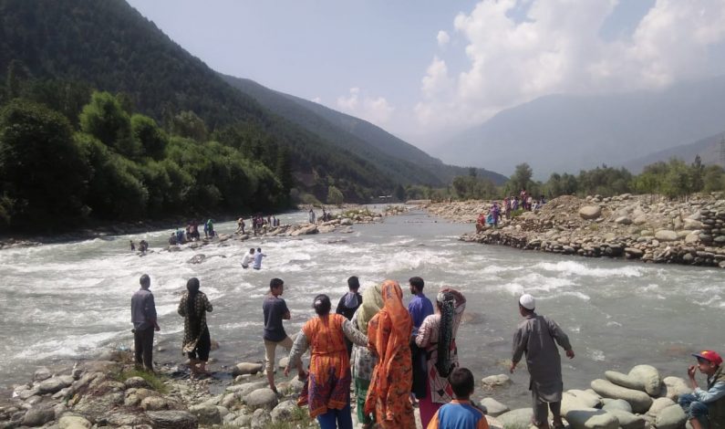 A minor boy drown’s in Nallah Sindh Ganderbal A minor boy drown’s in Nallah Sindh Ganderbal
