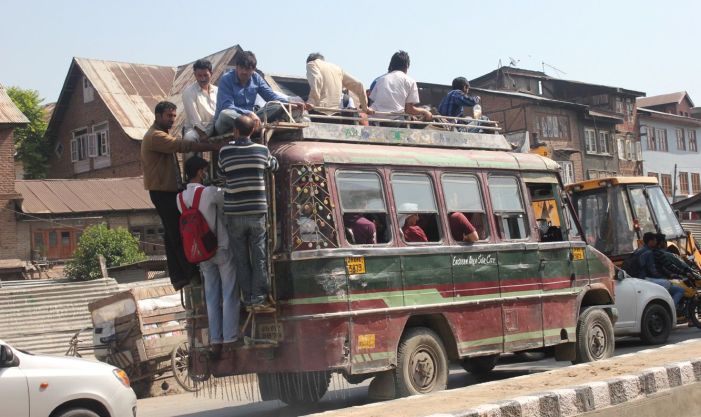 Authorities calls for intensive drive to prevent overloading in public transport in Kashmir Authorities calls for intensive drive to prevent overloading in public transport in Kashmir