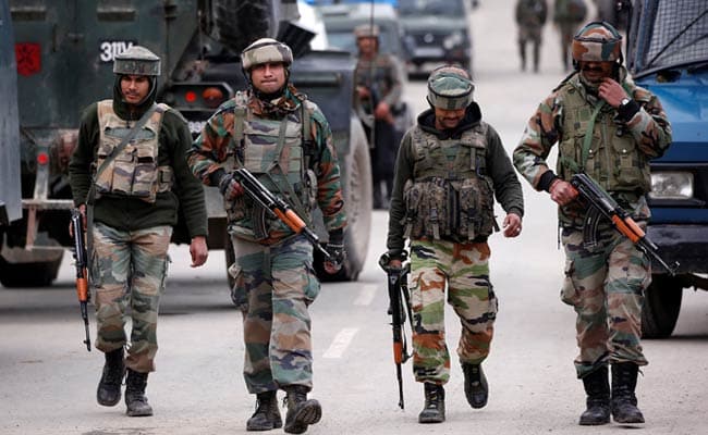 Govt forces launch search operation in Kulgam village