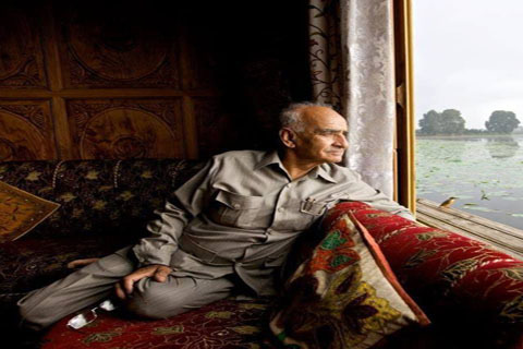 Prominent Kashmiri businessman Azim Tuman passes away