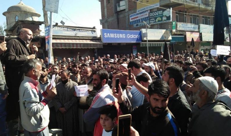 Kulgam killings: Lawmaker Rasheed protests in Handwara, detained Kulgam killings: Lawmaker Rasheed protests in Handwara, detained