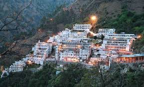 Vaishno Devi shrine Pilgrims to get free Rs five lakh insurance cover Vaishno Devi shrine Pilgrims to get free Rs five lakh insurance cover