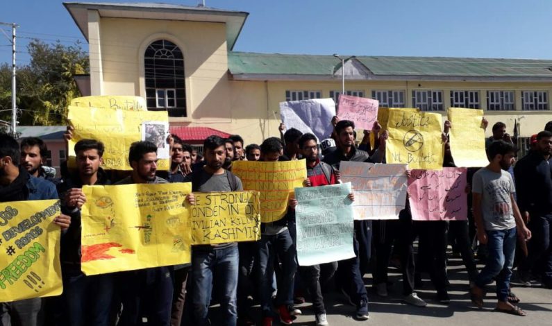 Kulgam killings: SKUAST students protest at Wadoora campus in northern Kashmir Kulgam killings: SKUAST students protest at Wadoora campus in northern Kashmir