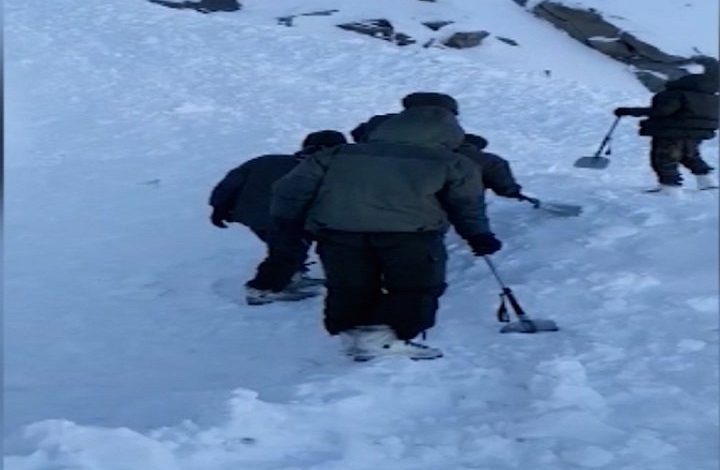 Leh Avalanche: Two more bodies found, three porters still missing
