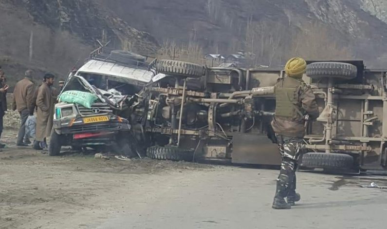 Nine injured in road accident in north Kashmir’s Bandipora