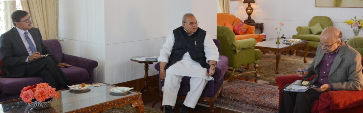GOVERNOR REVIEWING SECURITY SCENARIO