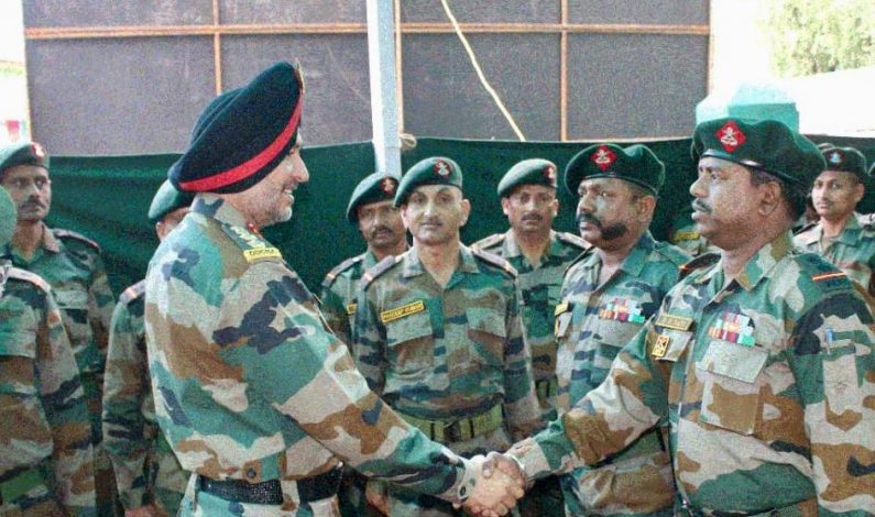 Norther army commander reviews Kashmir security