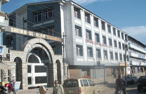 J-K Govt violates Municipal Act to appoint new SMC Commissioner