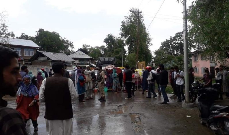 Water shortage in Beerwah town, residents hit streets, block traffic Water shortage in Beerwah town, residents hit streets, block traffic