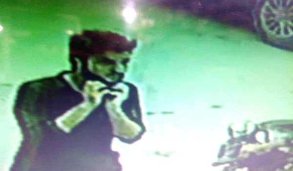 Motorcycle theft: Police release photo of suspect Motorcycle theft: Police release photo of suspect