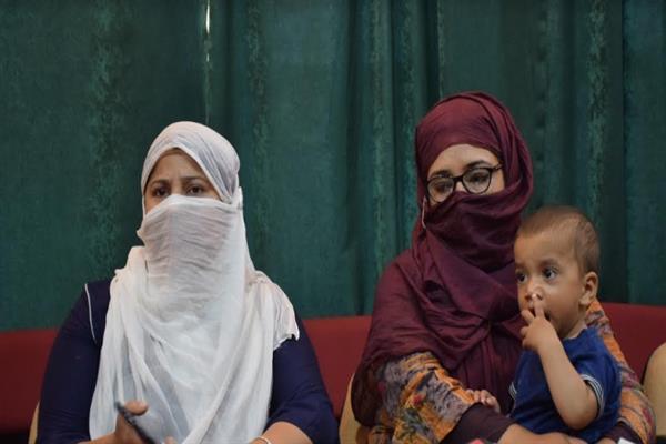 Give us citizenship or deport us back: Pakistani wives of Ex-militants ask Govt Give us citizenship or deport us back: Pakistani wives of Ex-militants ask Govt