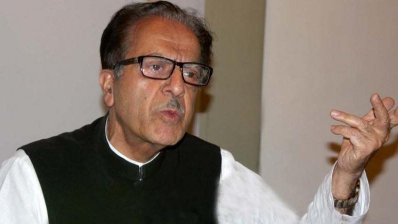 New Delhi unwittingly promoting separatism in Kashmir: Prof Soz