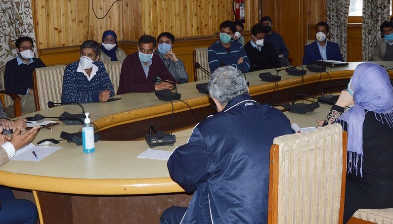 Covid-19: Pivate health institutes to start normal functioning within a week; Div Com Covid-19: Pivate health institutes to start normal functioning within a week; Div Com