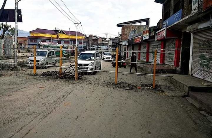 Corona Curfew imposed in Sgr, 10 other districts of J&K