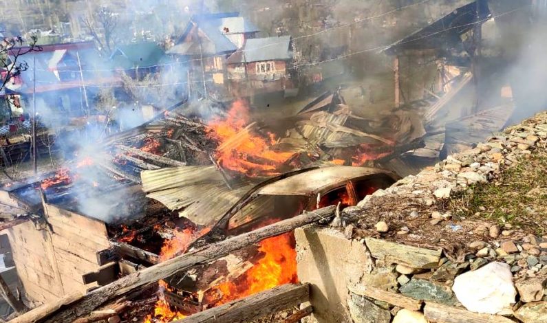 House, cowshed gutted in mid-night blaze in north Kashmir