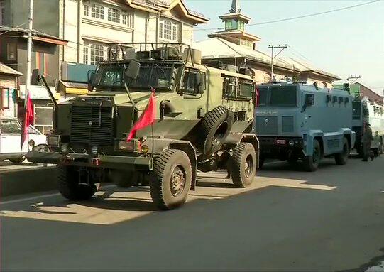 Three unidentified militants killed in Srinagar encounter Three unidentified militants killed in Srinagar encounter
