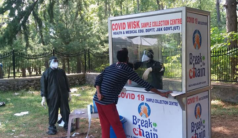 COVID-19: 20 patients die, 1,217 fresh cases test positive in J&K