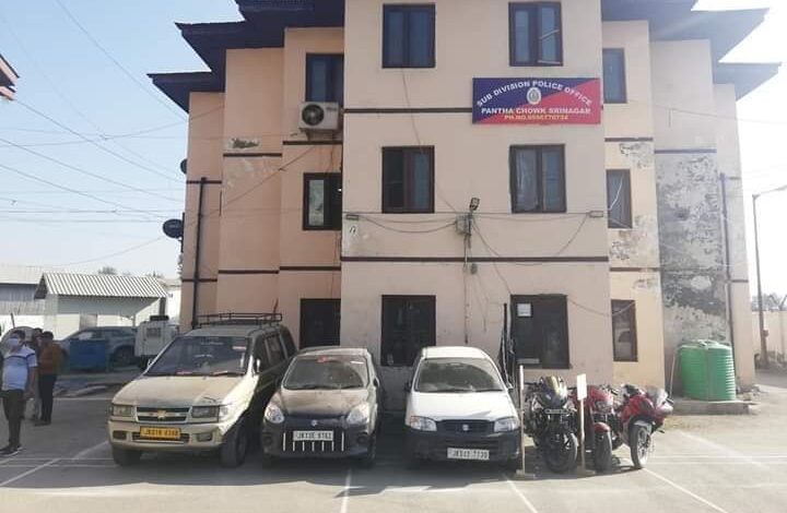 Police claims to have arrested six ‘militant associates’ in Srinagar, Budgam, seized vehciles