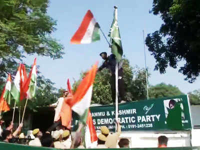 Day 2: High voltage drama continues at PDP’s Jammu office