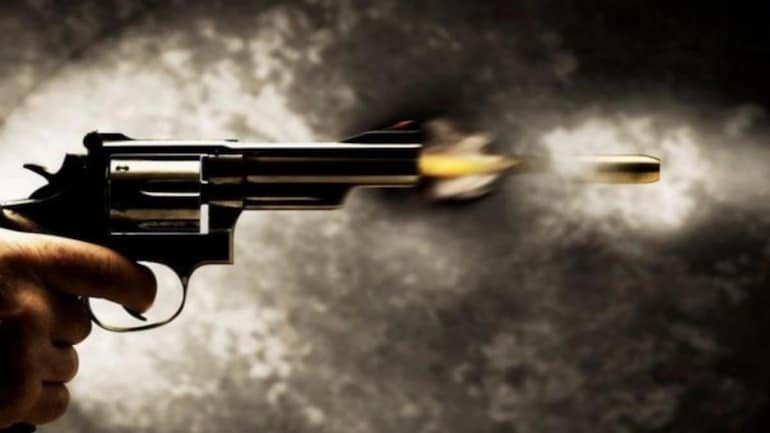 Unknown gunmen shot at DDC candidate of Apni Party in Anantnag