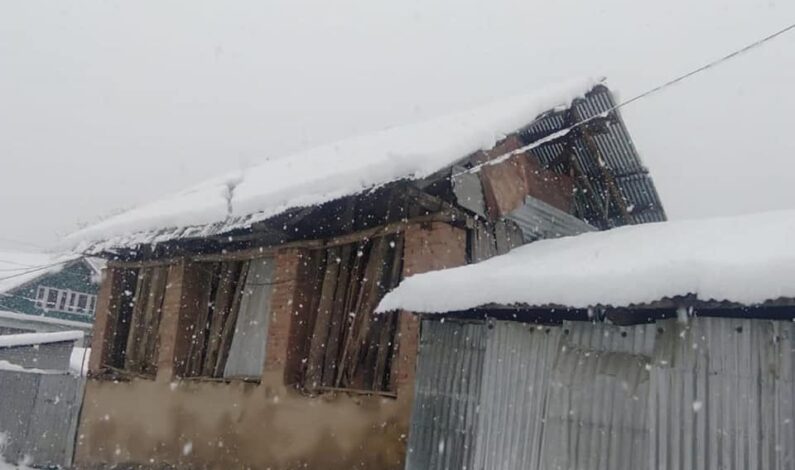 Kashmir higher reaches experience fresh snowfall, plains receive rains