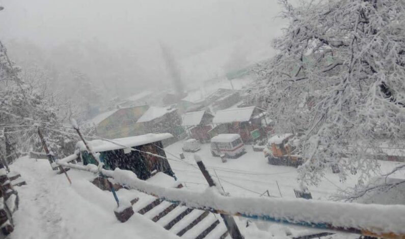 Mughal Road, Srinagr-Leh Highway Closed, Jammu-Srinagar Thoroughfare Open