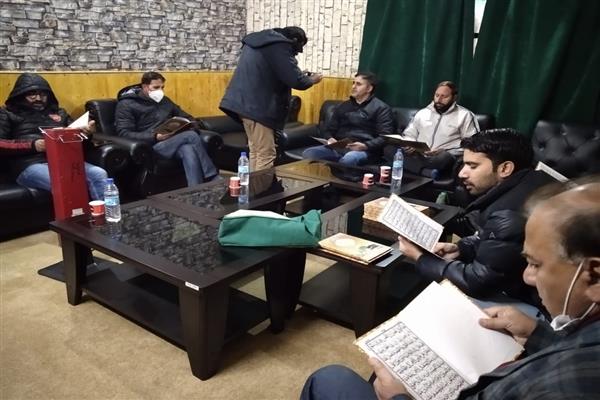 Anjuman-e-Urdu Sahafat J&K holds prayer majlis for deceased journos