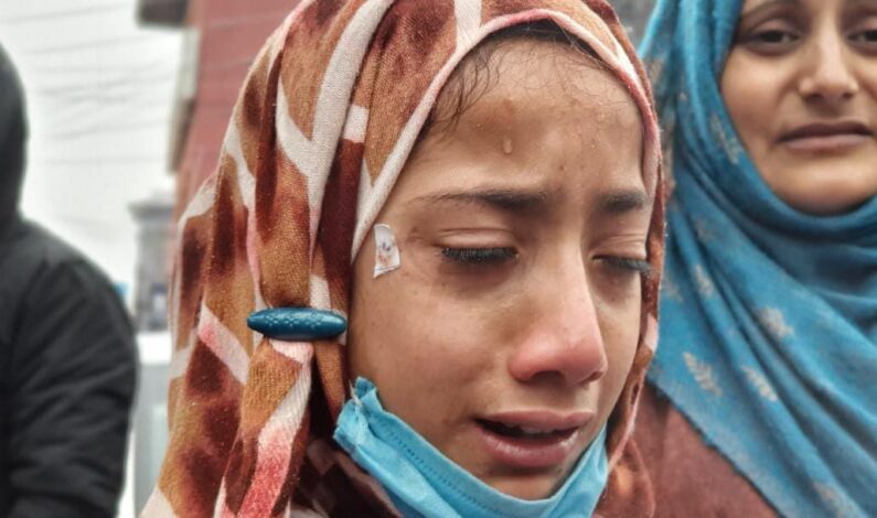 Amid rains, family members of 3 Kashmiri men arrested by Delhi Police stage protest, say ‘they are innocent’