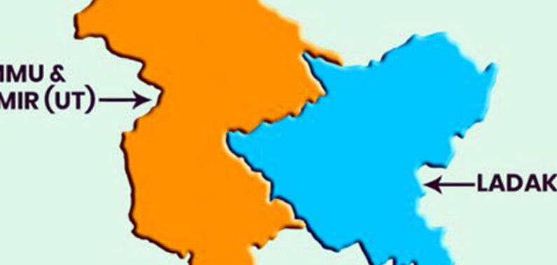 J&K Assembly may have 18 seats reserved for SCs, STs J&K Assembly may have 18 seats reserved for SCs, STs