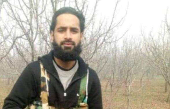 Top militant whose photograph with 1AK47 Rifle had gone viral arrested from Jammu