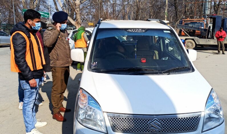 Traffic Police City Intensifies Vehicle Checking to Ensure Strict Implementation of COVID SOPs Traffic Police City Intensifies Vehicle Checking to Ensure Strict Implementation of COVID SOPs