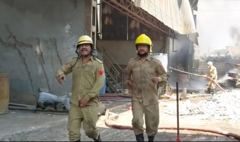 Two dead, another injured as mysterious blast rocks chemical factory in Kathua Two dead, another injured as mysterious blast rocks chemical factory in Kathua
