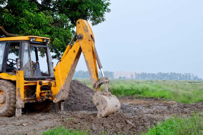JCB seized for ‘illegal excavation’ of clay in Budgam village