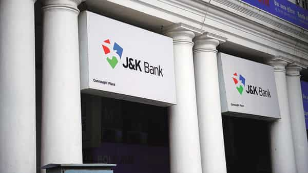 Baldev Parakash is new MD, CEO J&K Bank