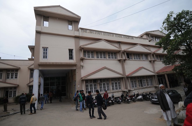‘Harassment’ To Parents: JKBOSE Suspends Its Facilities To Seven Schools