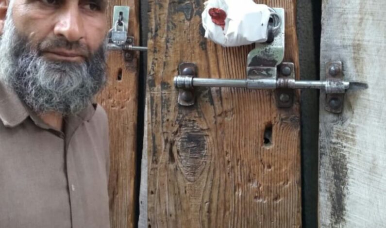 Medical shop sealed for disposal of biomedical waste along river bank at Anantnag Medical shop sealed for disposal of biomedical waste along river bank at Anantnag