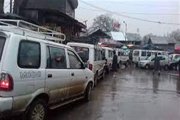 Transporters call for ‘Chakka Jam’ in Kashmir on Wednesday to press for demands