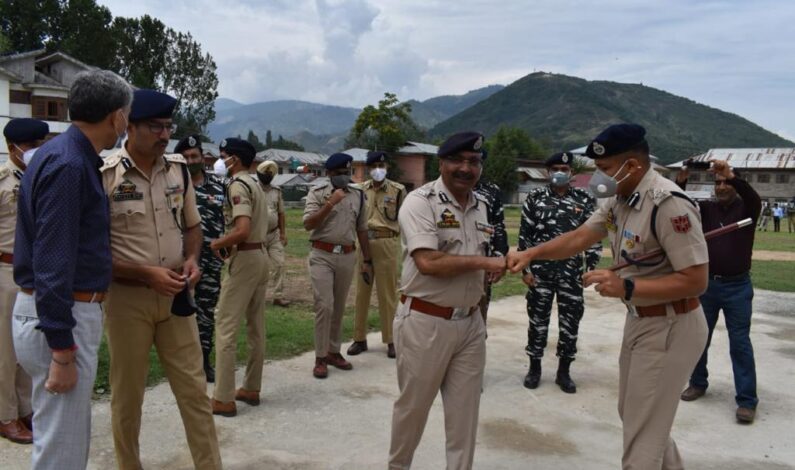 DGP visits north, South Kashmir, stresses on tracing & tracking ‘anti-national elements on social media’ DGP visits north, South Kashmir, stresses on tracing & tracking ‘anti-national elements on social media’